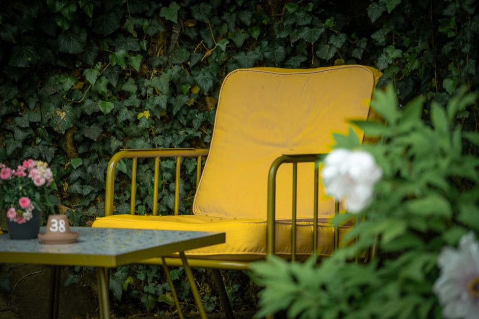 Outdoor Cushions For Damp Weather: Outdoor Cushions for Damp June Evenings