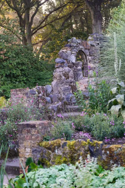 Garden ruins and follies add more to your garden than you think!